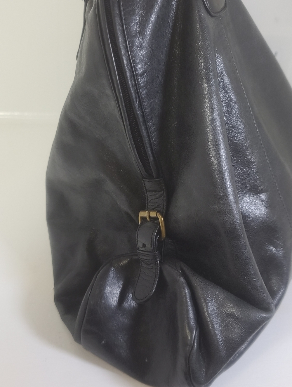 Vintage HOBO Int'l Extra Large Slouchy Leather Tote Bag In Black - Picture 9 of 16